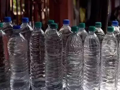 Drinking water bottles made of single-use plastic